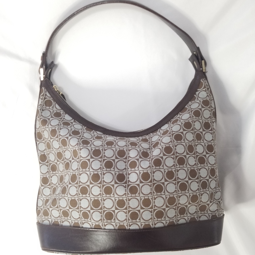 SALVATORE FERRAGAMO Gancini Logo hobo bag
